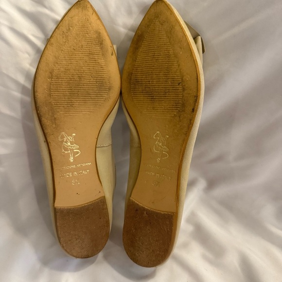 EUC Mercanti Fiorentini Handcrafted Bow Ballet Flats - Picture 5 of 7